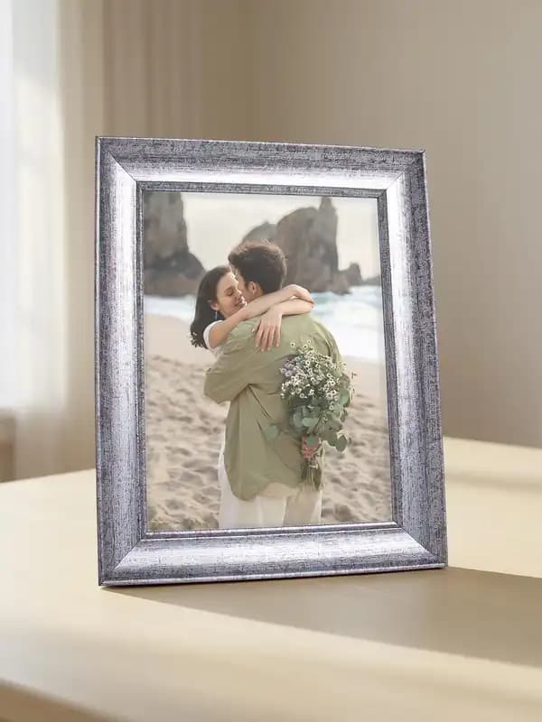 Canvas stretching and framing